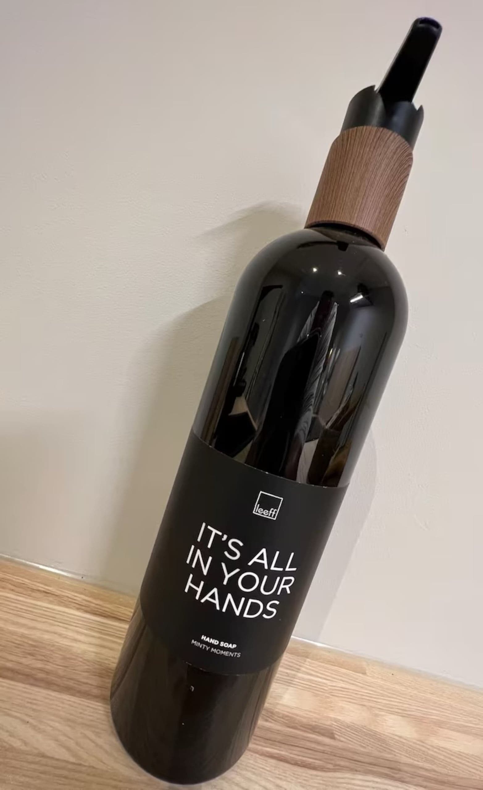 Fles handzeep in Oester